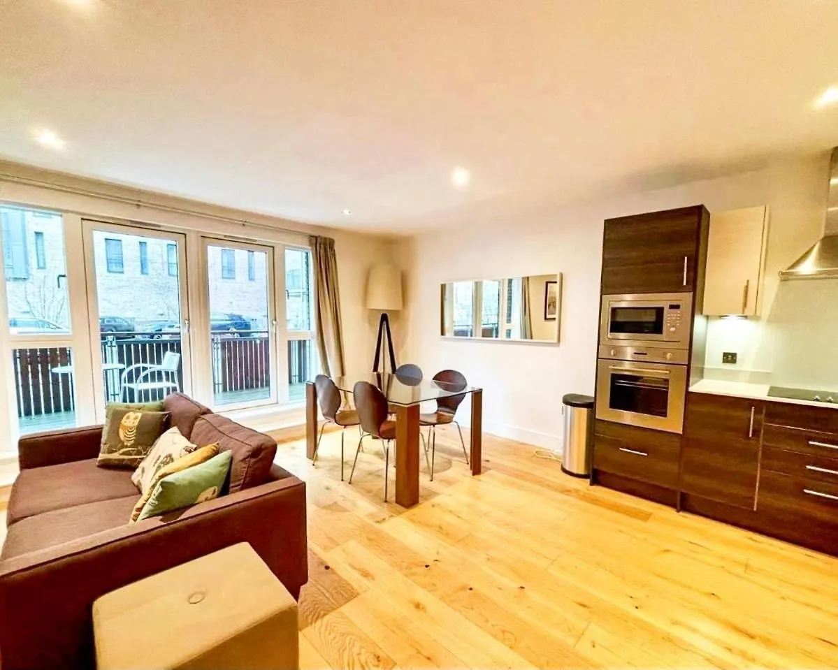 Stylish & Central 2 Beds Apartment In Edimburgo 0*,