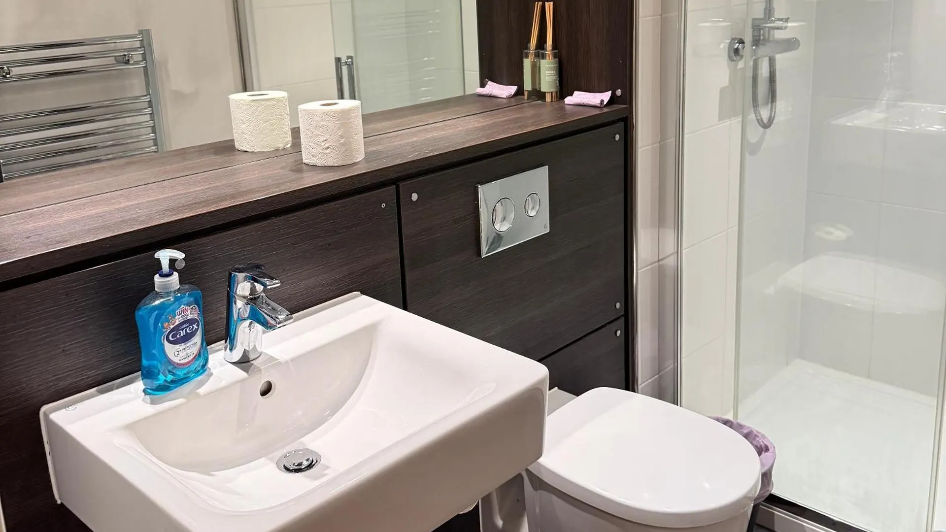 Stylish & Central 2 Beds Apartment In אדינבורו 0*,  בריטניה