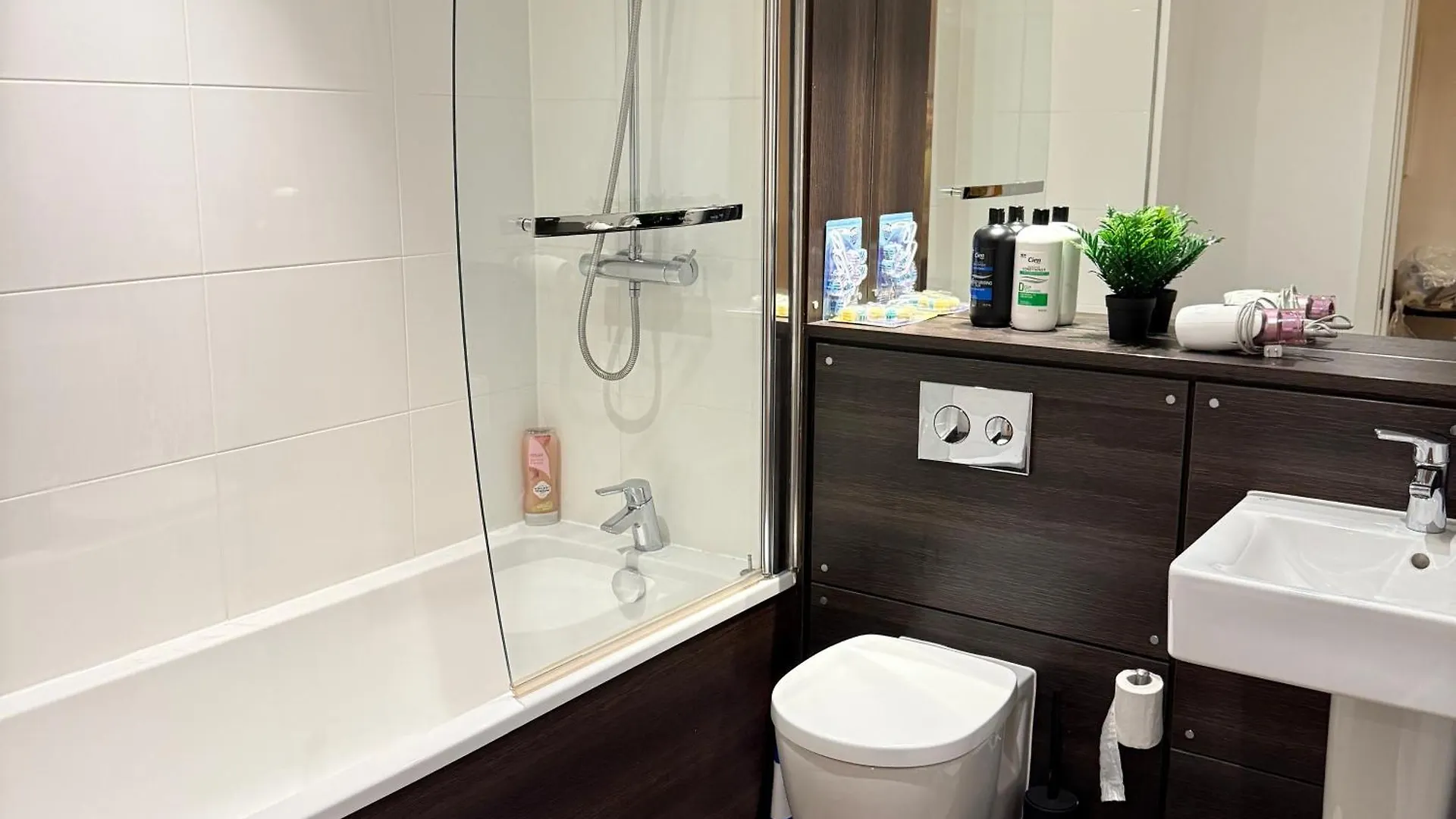 Stylish & Central 2 Beds Apartment In Edinburgh